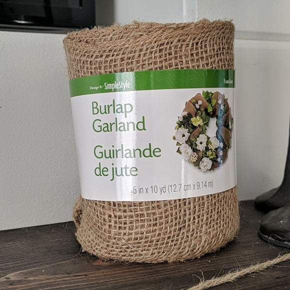 Other - NWT Burlap Garland